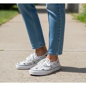 VANS x Truth Kevin Lyons Hawaii Cartoon Men 6.5 Women 8 EU 38 White Black